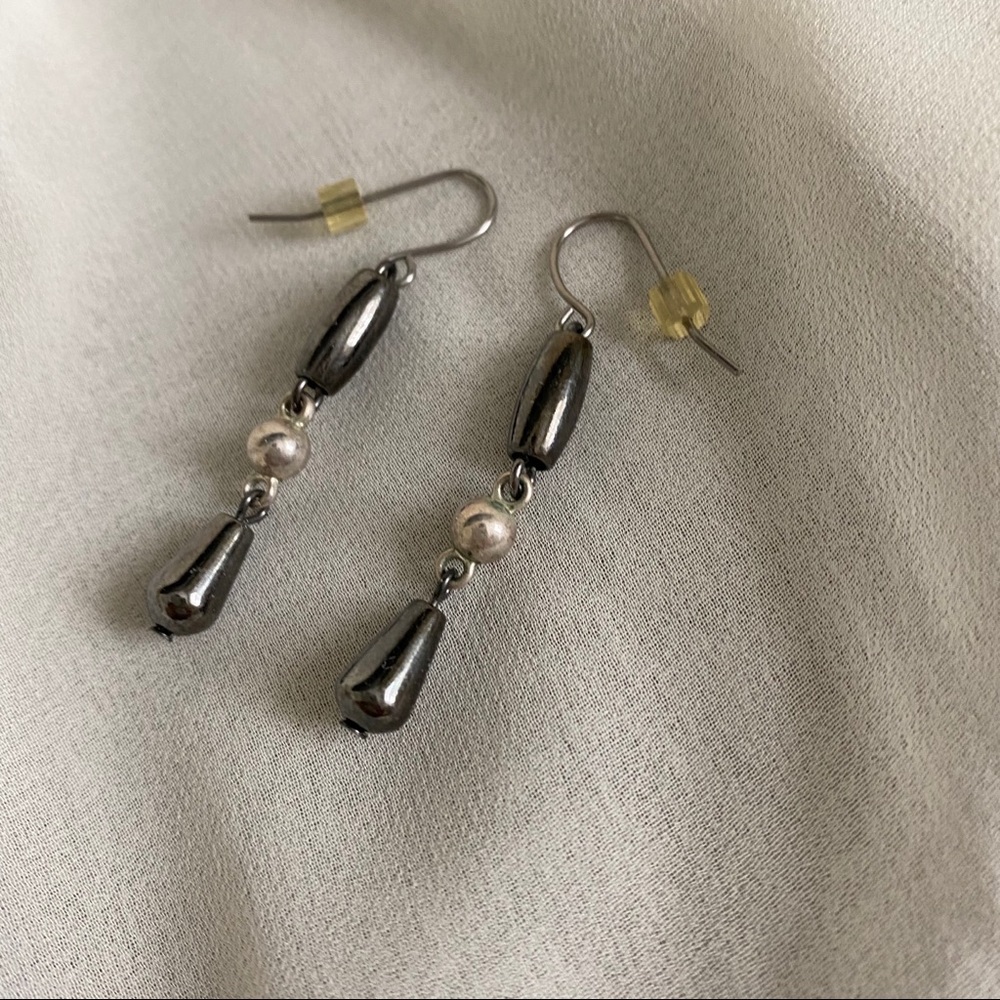 Vintage Gunmetal Teardrop Drop Dangle Earrings - Picture 2 of 3